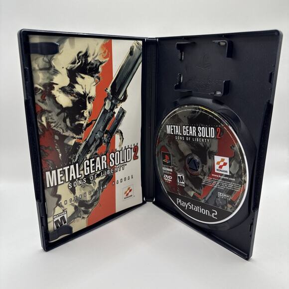 Metal Gear Solid 2: Sons of Liberty (Sony PlayStation 2, 2001) - Picture 3 of 4